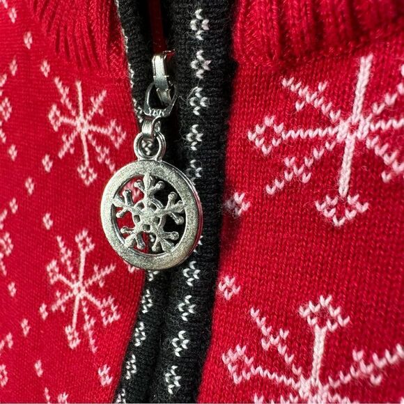 Christopher & Banks Zip Up Knit Holiday Sweater Vest Red Snowflake Size SP - Picture 3 of 9